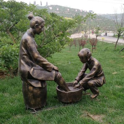 給媽媽洗腳，中國傳統禮儀，孝道主題人物雕塑
